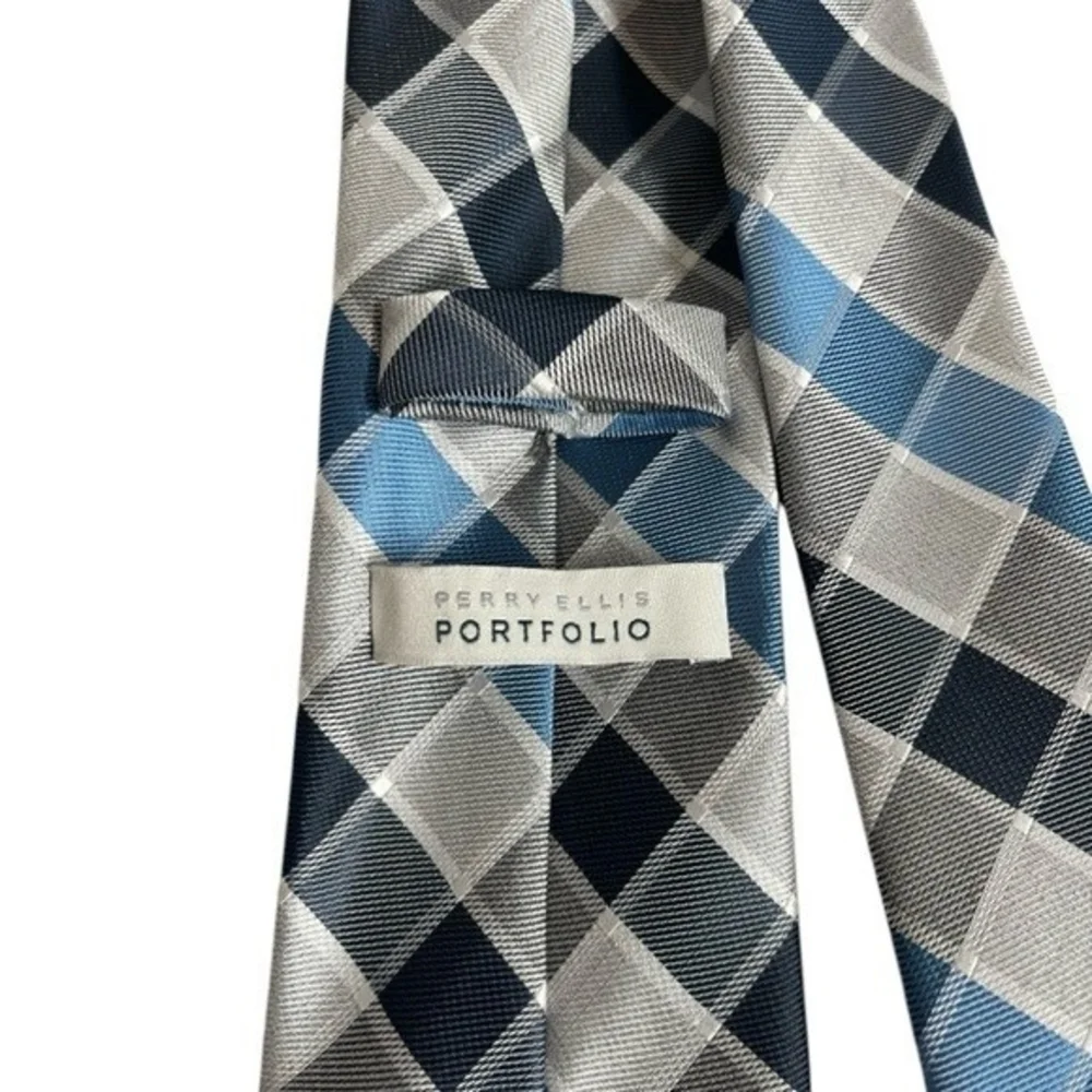 Perry Ellis perry ellis